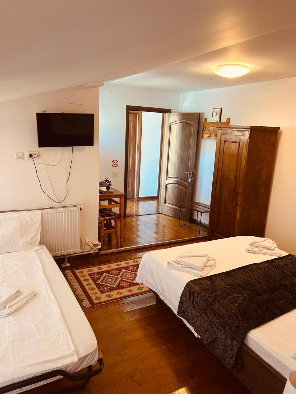 B&B Maria Bucarest Esterno foto